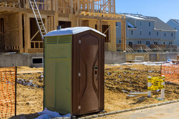 Portable Toilet Options We Offer in Ellerslie, GA